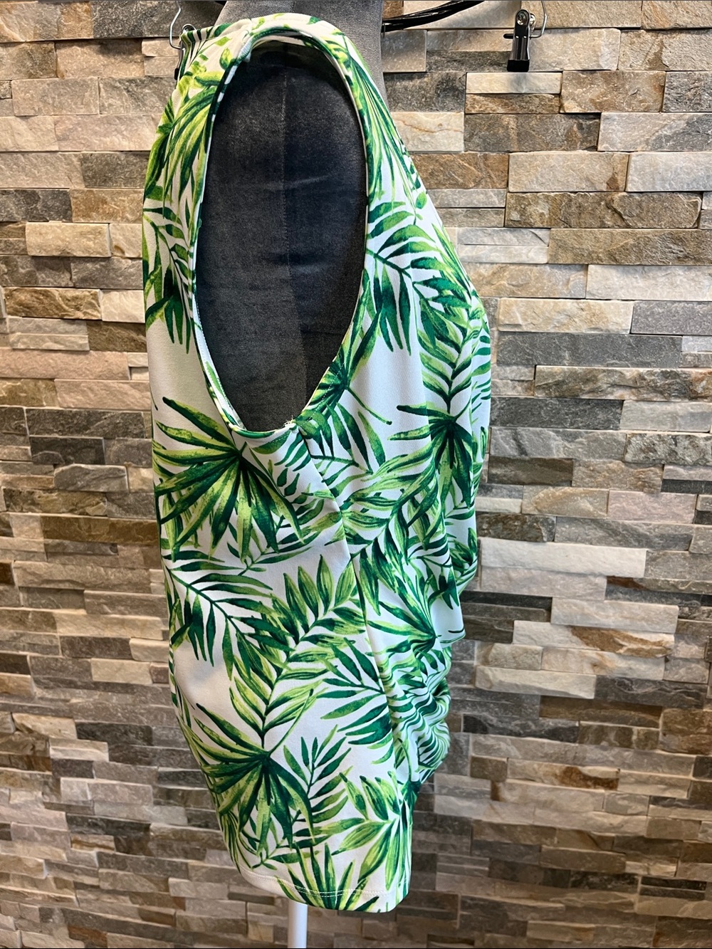 Marc New York White and Green Leaf Print Sleeveless Wrap Top - Picture 6 of 10